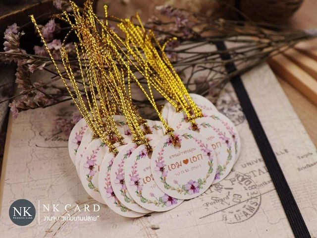 ป้ายติดของชำร่วยแบบป้ายห้อย เจาะรูฟรี ฟรีเชือกทอง