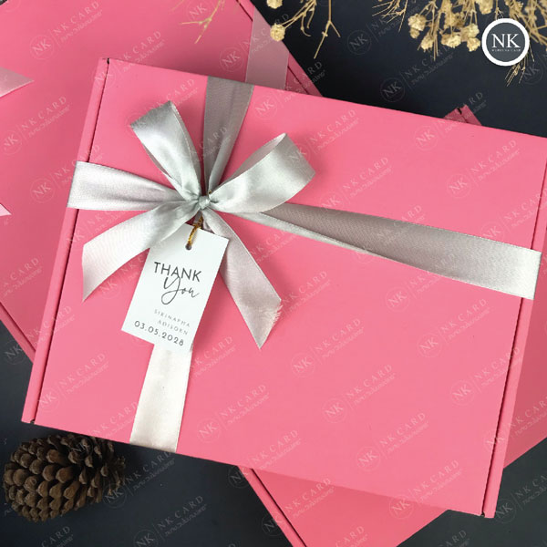 กล่อง ใส่ ของ รับไหว้ งาน แต่ง ของ รับไหว้ ผ้าเช็ดตัว ชุด ผ้า ขนหนู รับไหว้ สีชมพู