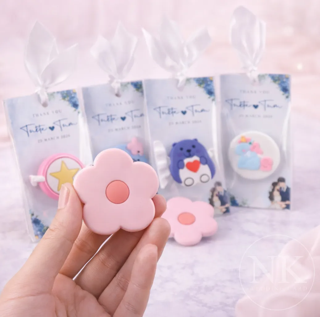 ของชำร่วยงานแต่ง กริ๊ฟต็อกติดมือถือ ลายน่ารัก | ของชำร่วยราคาประหยัด ใช้งานได้จริง